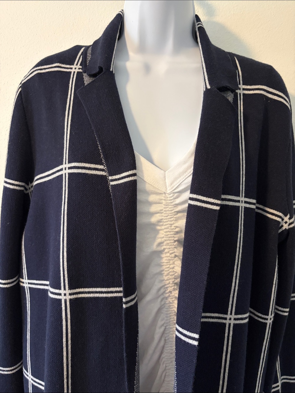 Cardigan - Picture 2 of 5